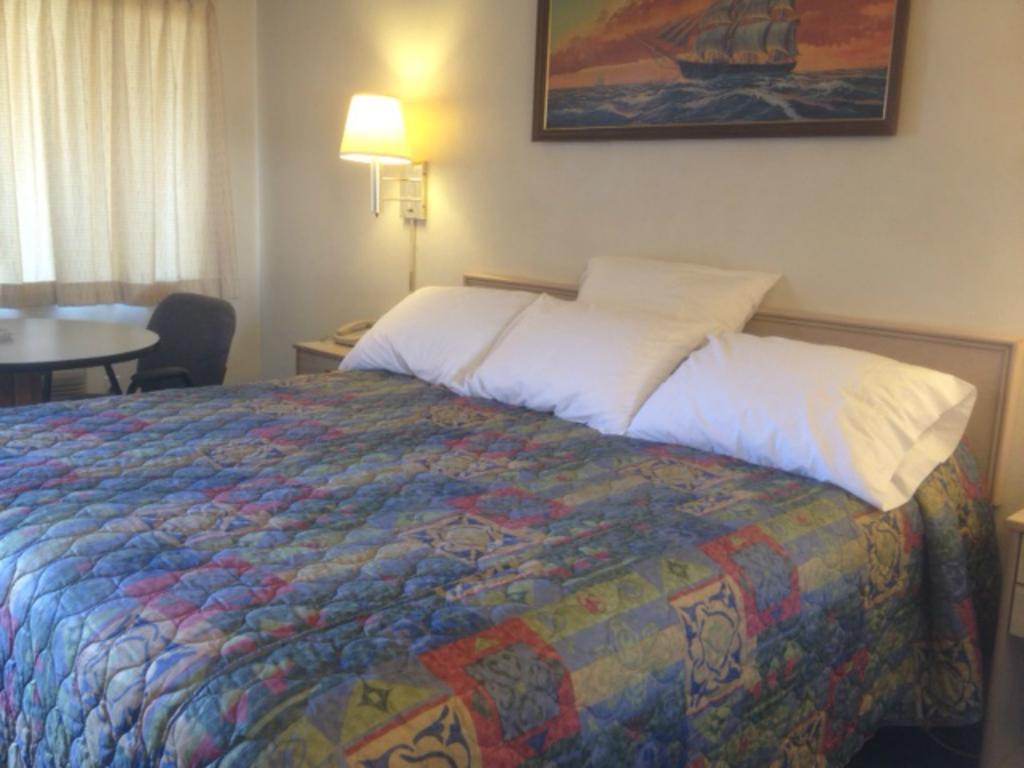 Economy Inn アラモゴード 部屋 写真