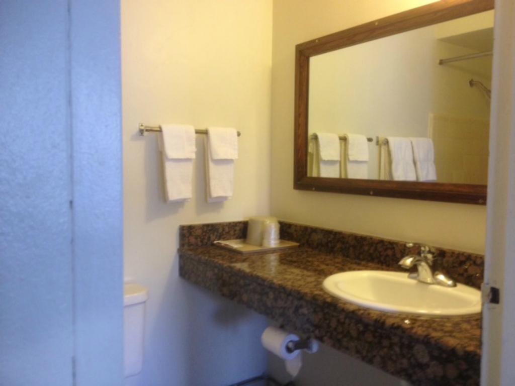 Economy Inn アラモゴード 部屋 写真