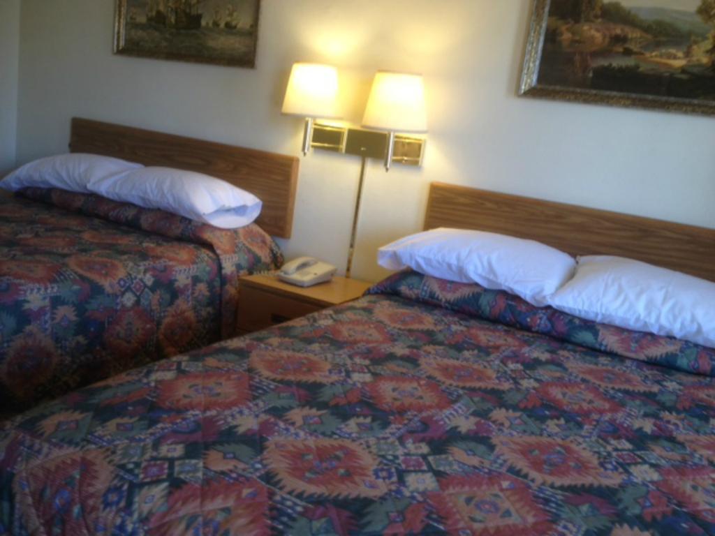 Economy Inn アラモゴード 部屋 写真